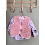 Bild von WOLLIES Amsterdam – Wollen Kinder Vest – 100% Merino Wol – 74-80 – Roze
